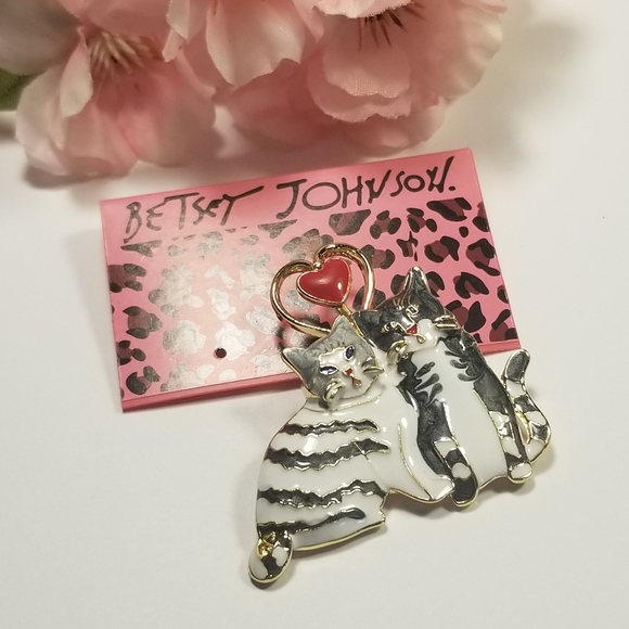 Beautiful Betsey Johnson Cat Brooch - Picture 3 of 8